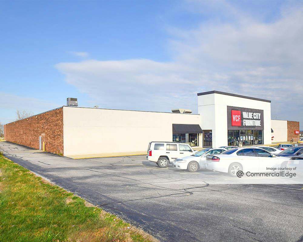 7500 Brookpark Road, Cleveland Retail Space For Lease